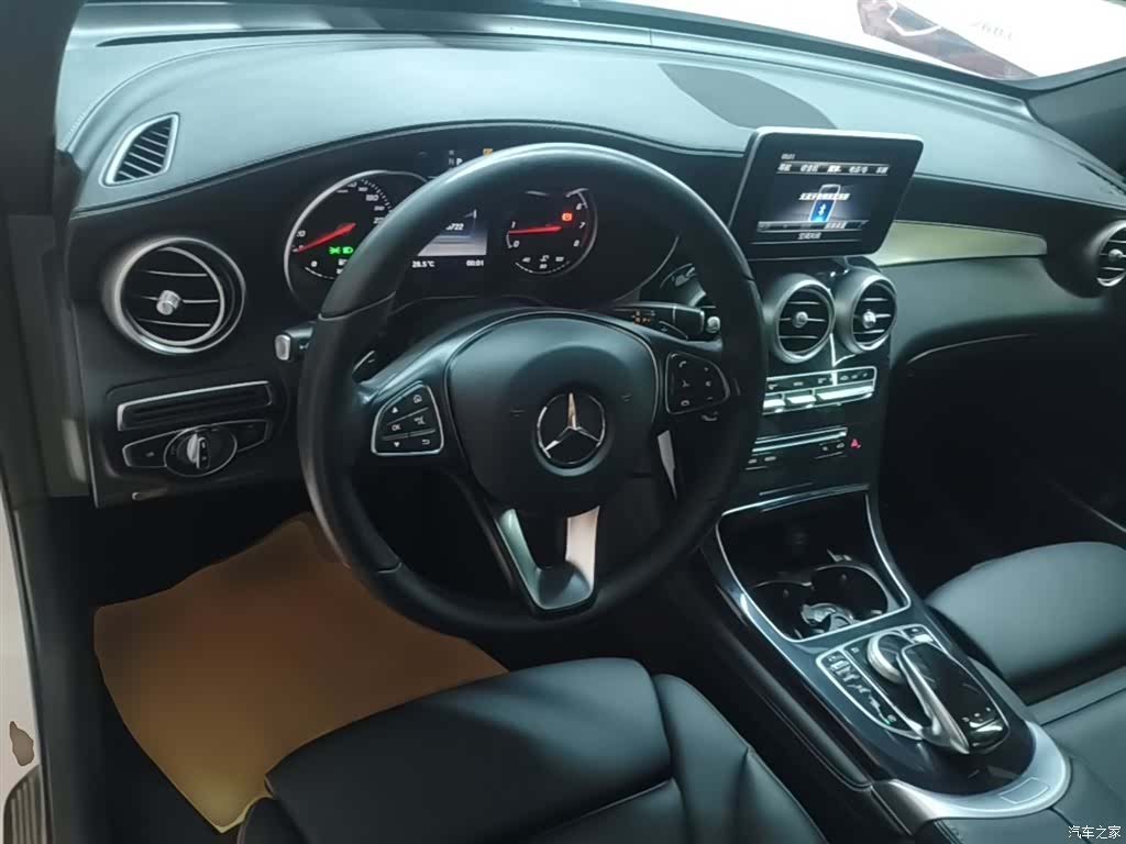 Mercedes-Benz GLC, 2019 11