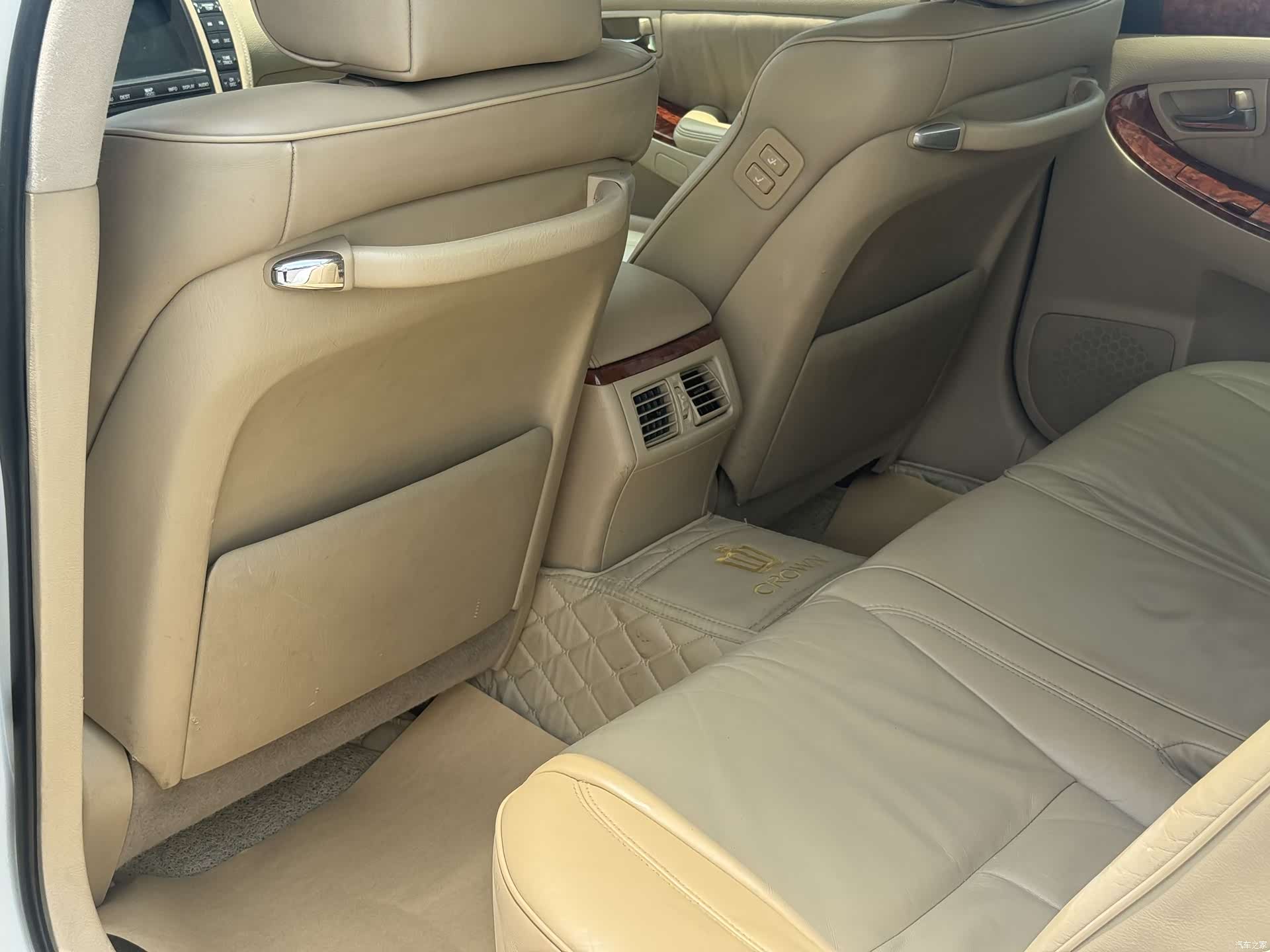 Toyota Crown, 2005 32