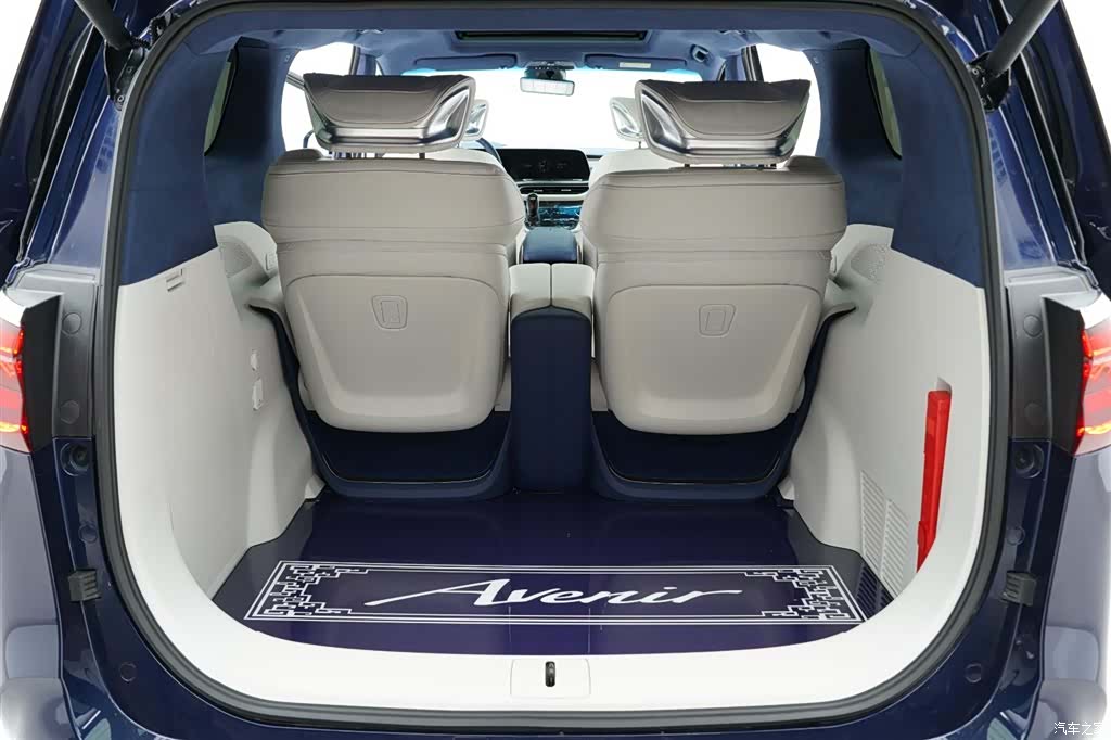 Buick GL8, 2023 30