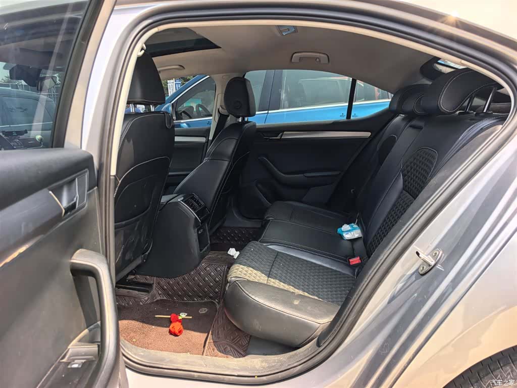 Skoda Superb, 2018 9