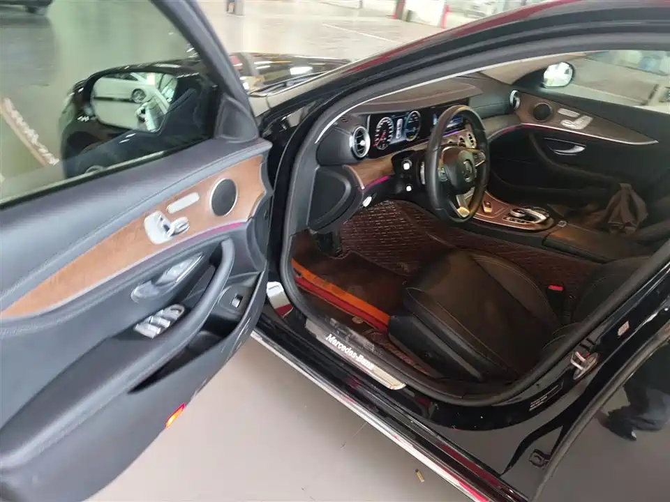 Mercedes-Benz E-class Mercedes-Benz E-class