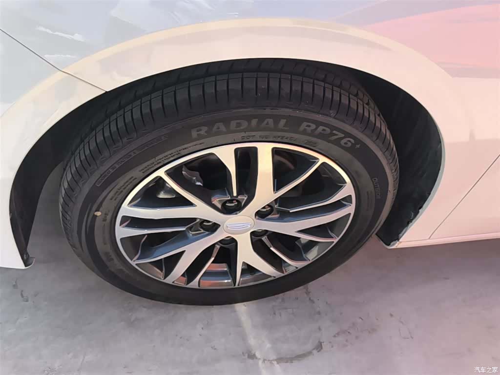Geely Emgrand, 2023 25