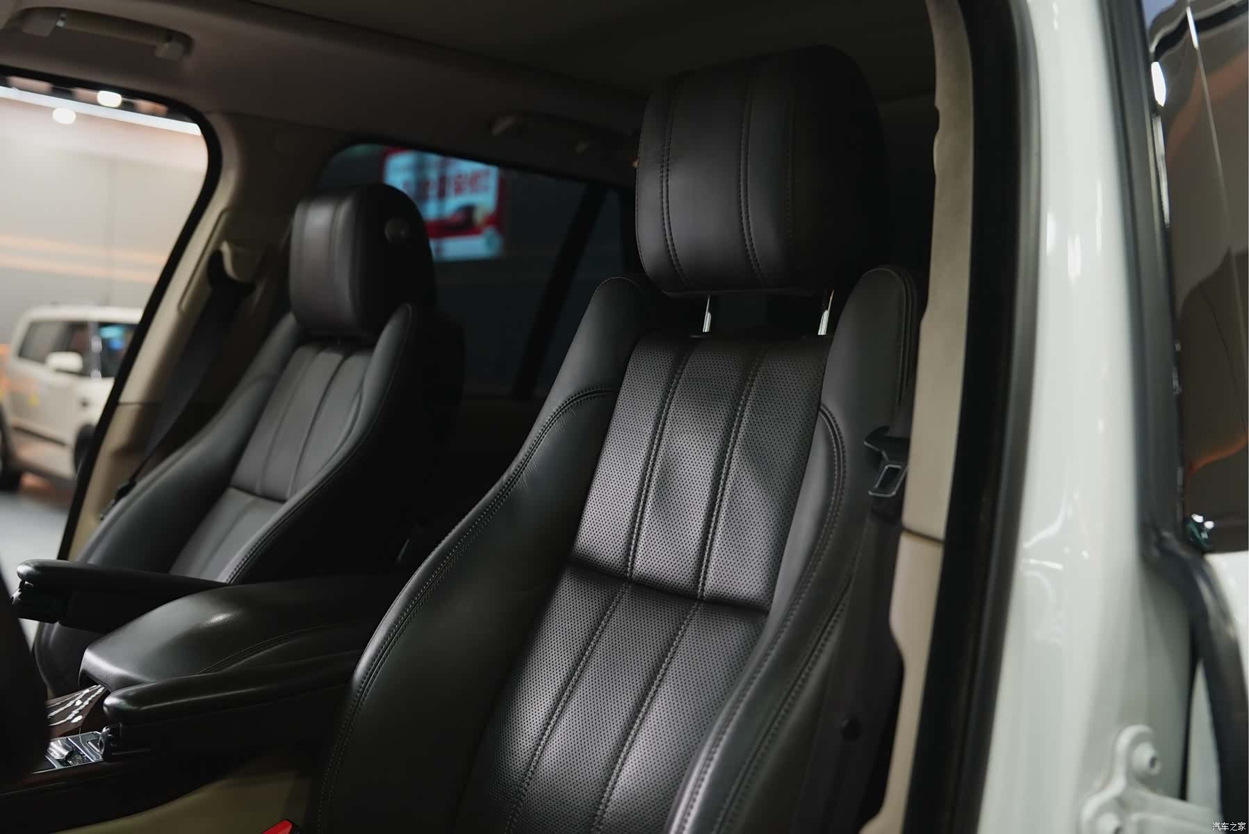 Land Rover Range Rover, 2015 25