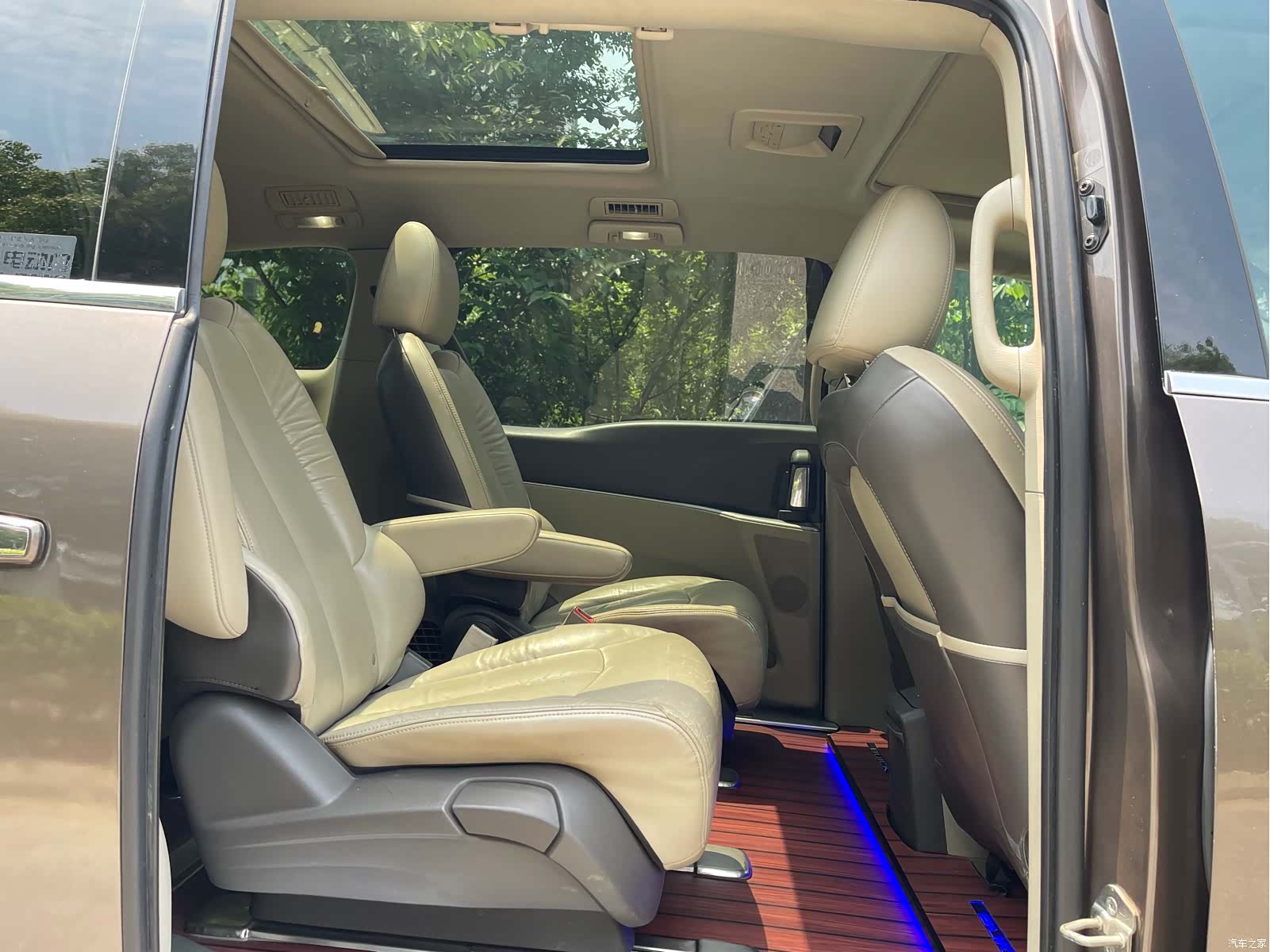 Buick GL8, 2013 10