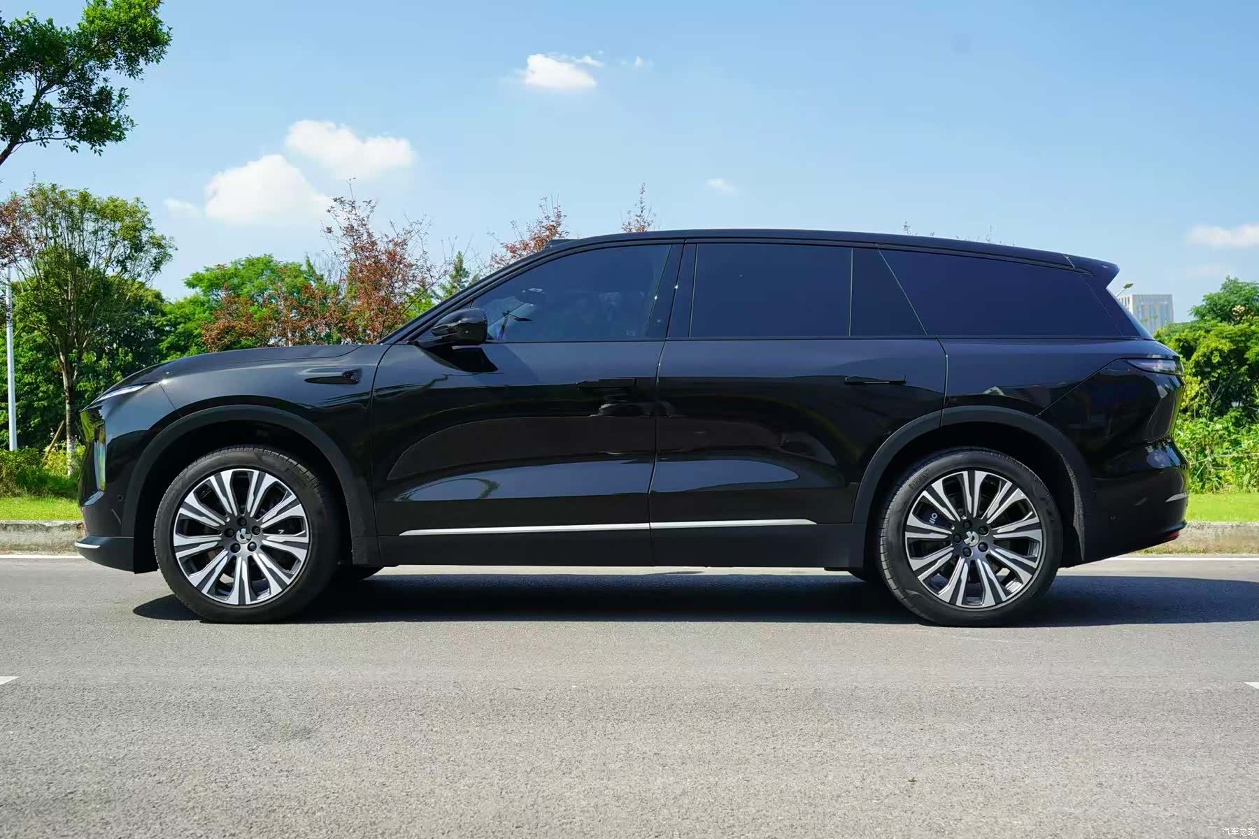 NIO ES8, 2024 3