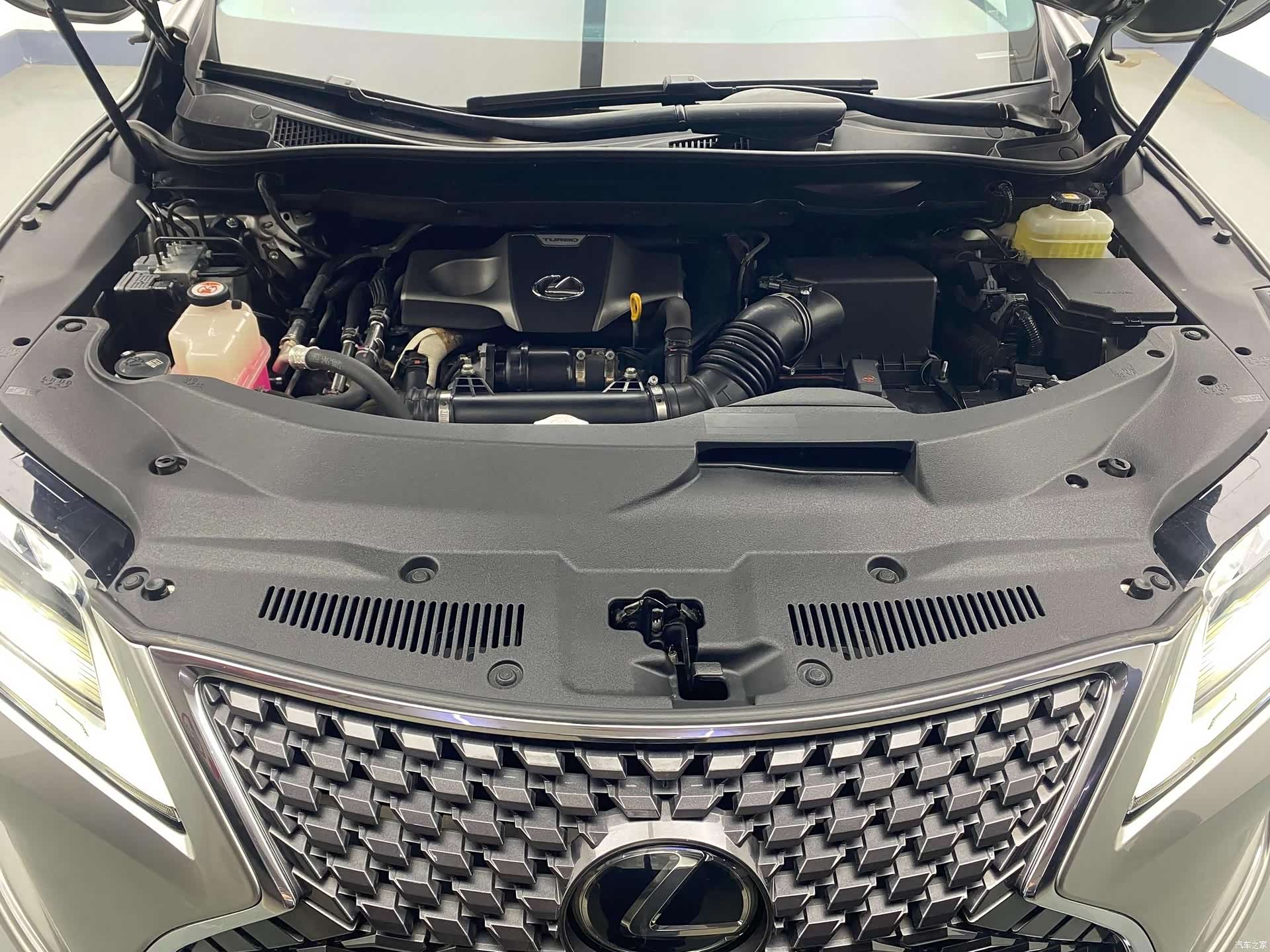 Lexus RX, 2020 8