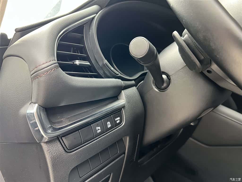 Mazda Mazda3, 2022 16