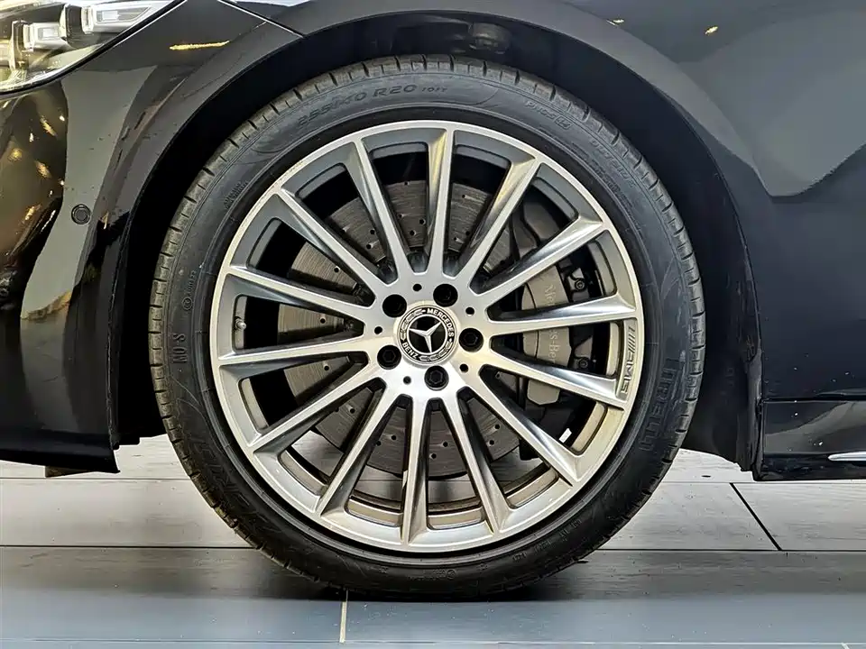 Mercedes-Benz S-class Mercedes-Benz S-class