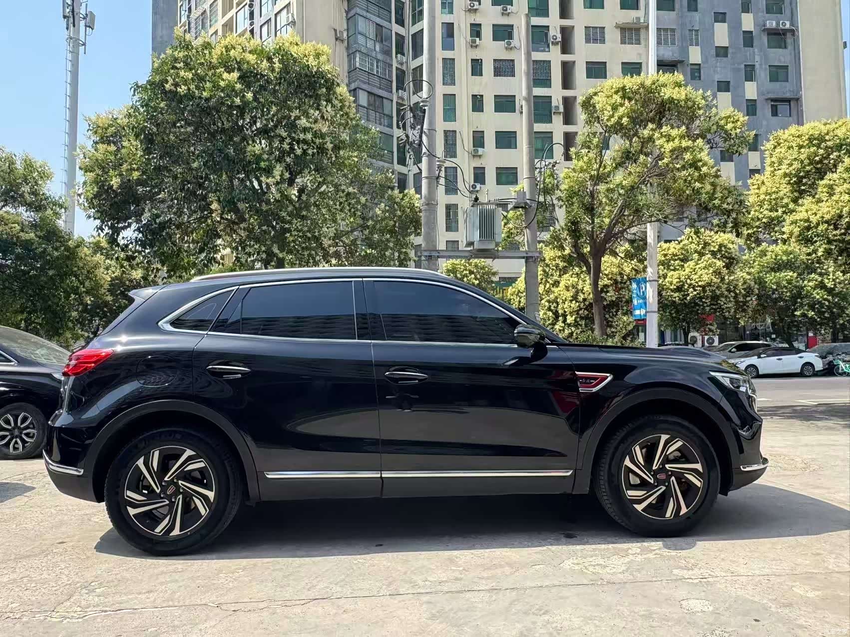 Hongqi HS5, 2022 все фото