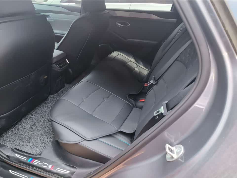 BYD Qin L