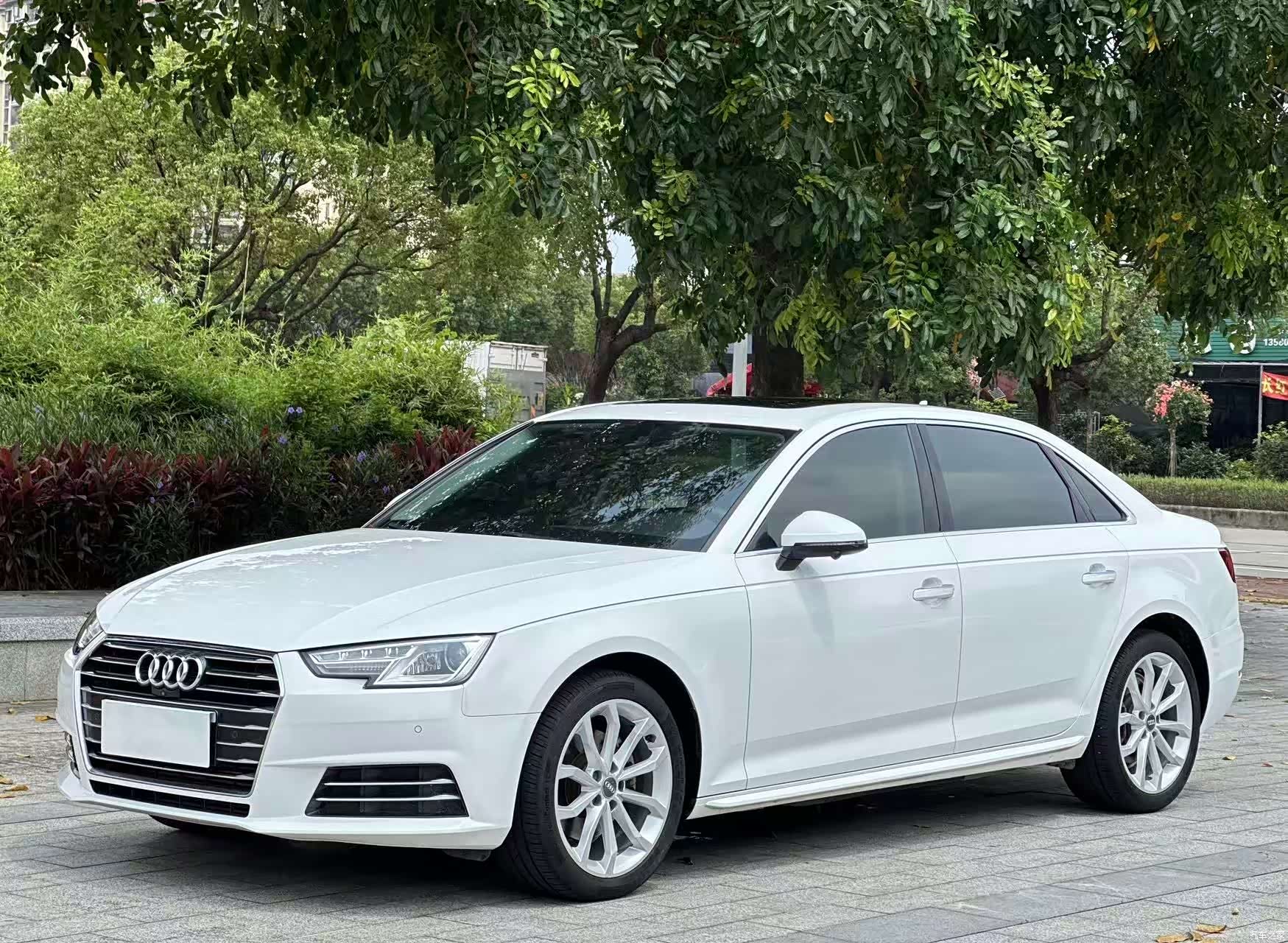 Audi A4L, 2018 1