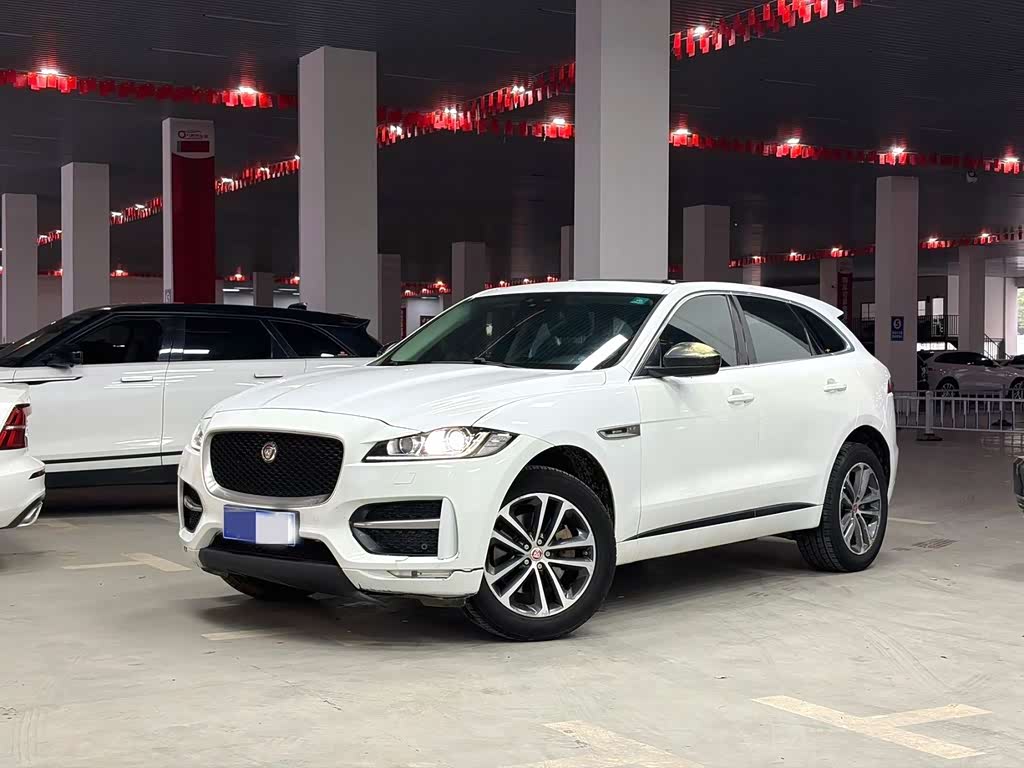Jaguar F-PACE