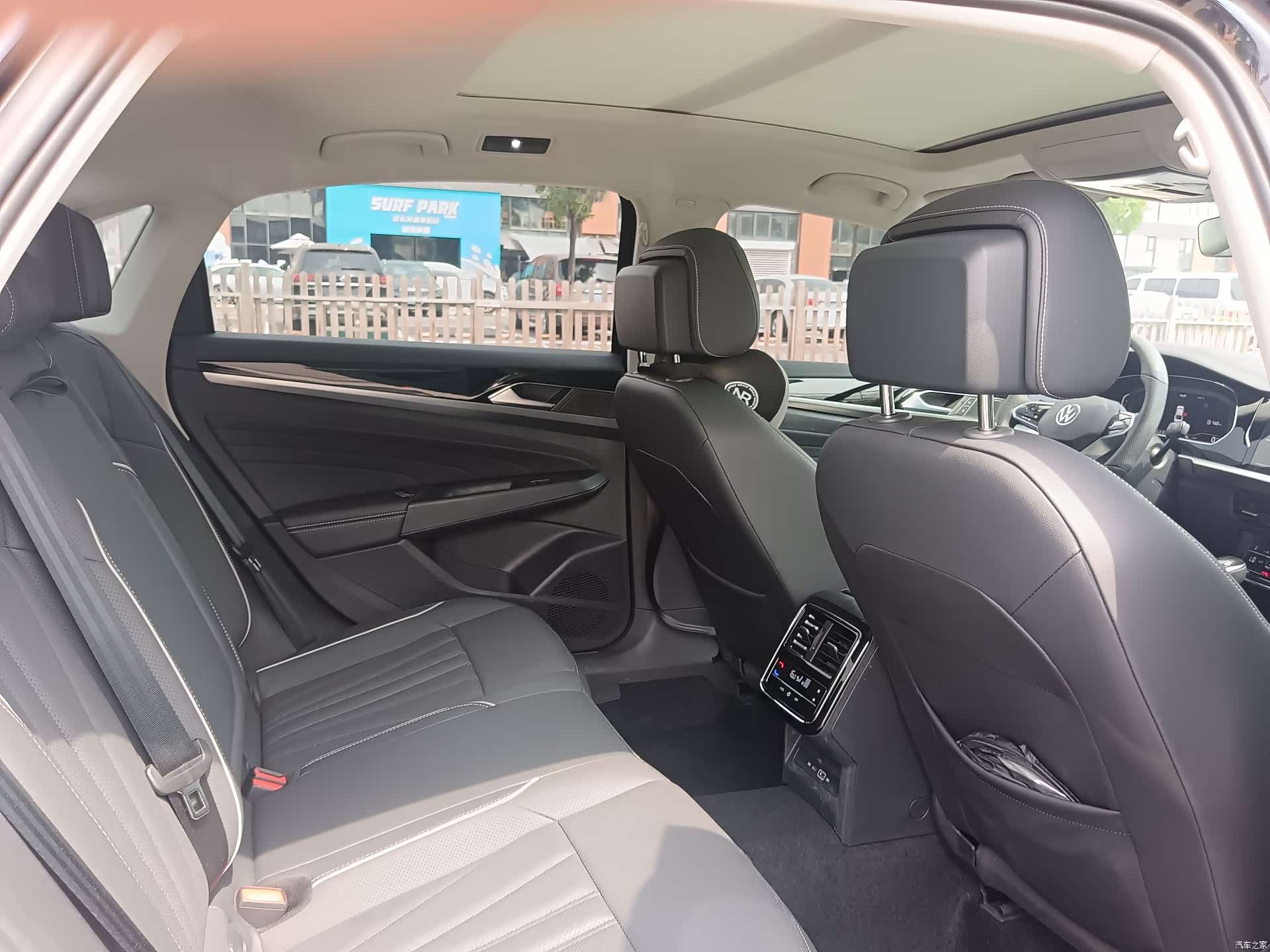 Volkswagen Passat, 2024 30