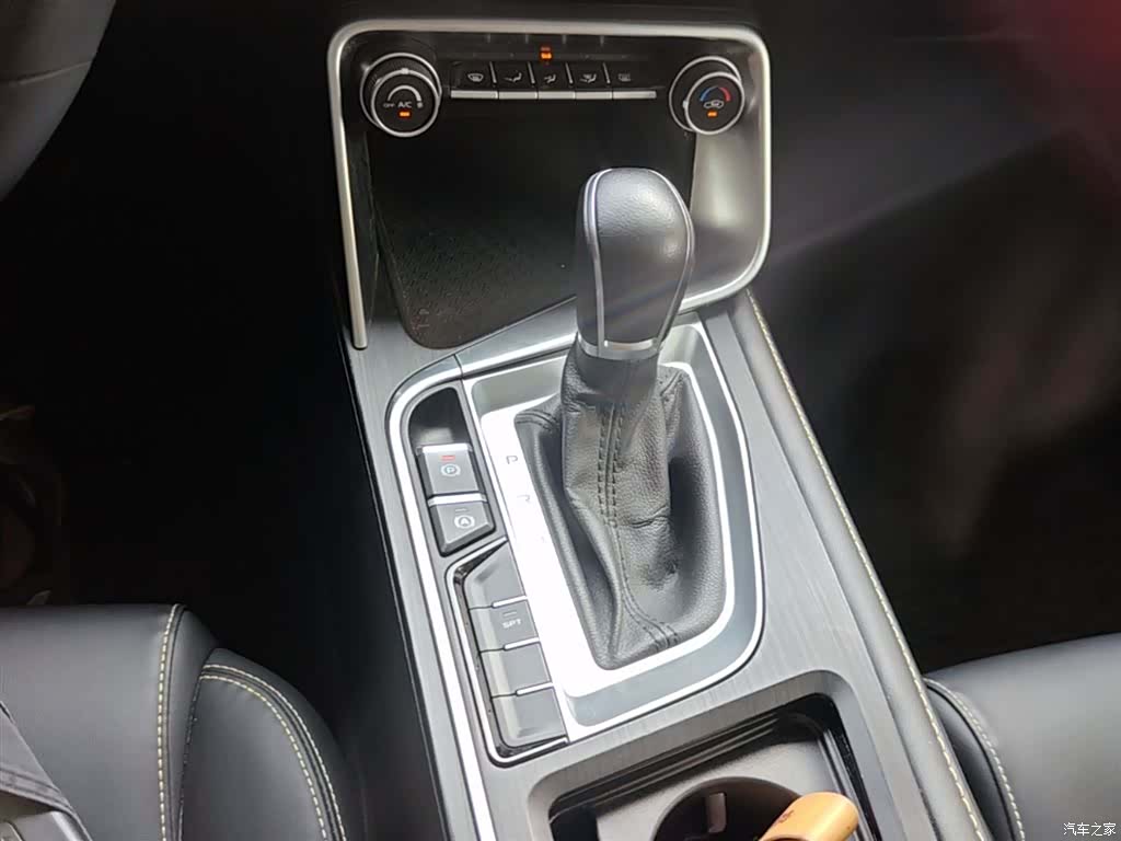 Geely Binray, 2021 14