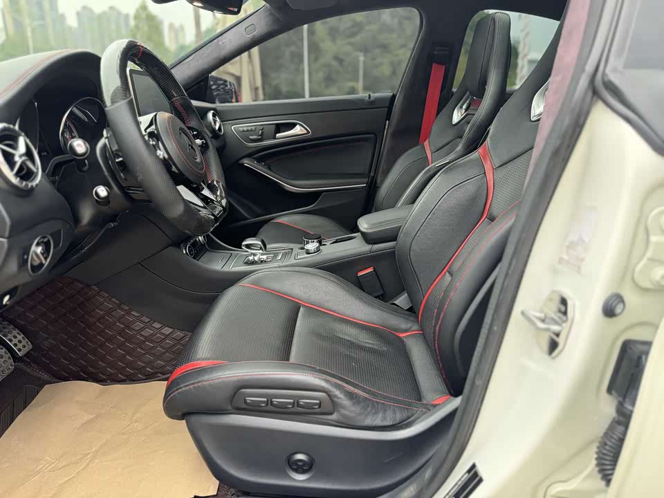 Mercedes-Benz CLA AMG