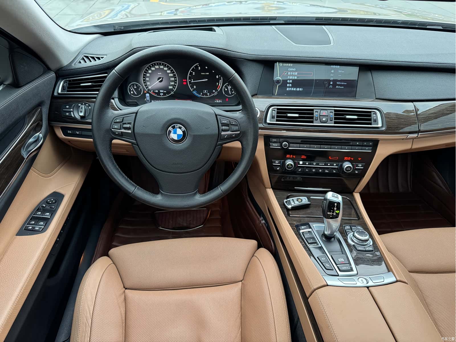 BMW 7 Series, 2012 17