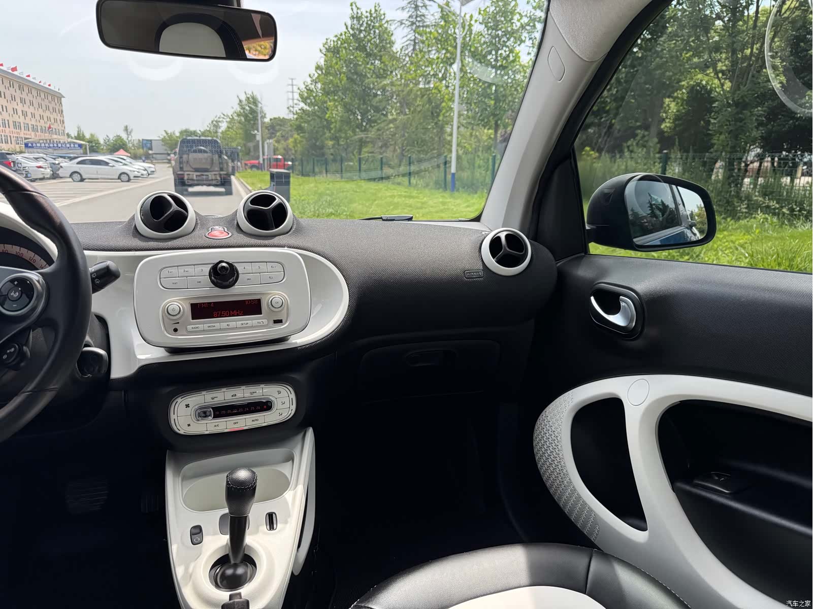 Smart Fortwo, 2017 15