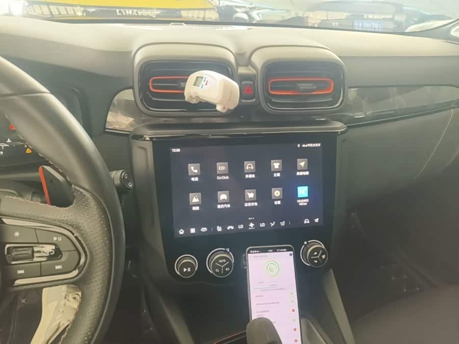 Lynk & Co 02 Hatchback 2023, фото 13