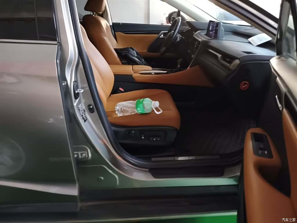 Lexus RX, 2020 25