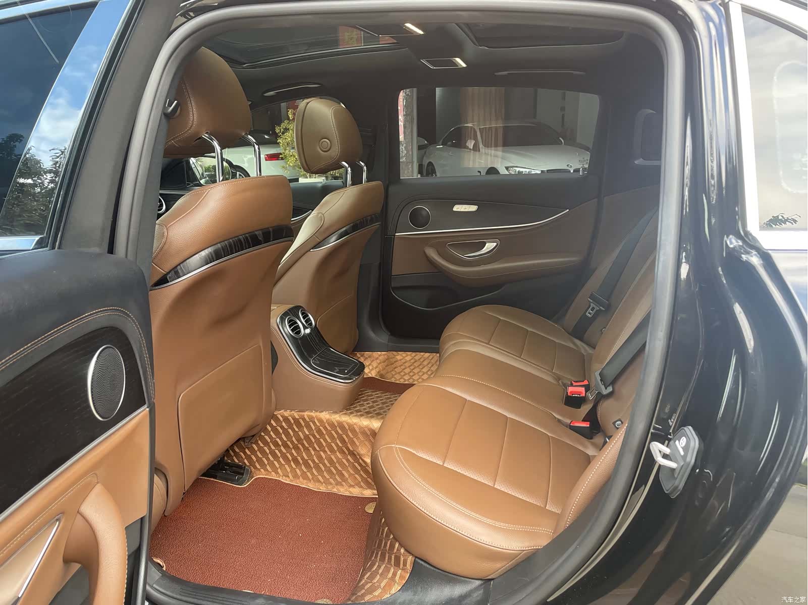 Mercedes-Benz E-Class, 2021 8