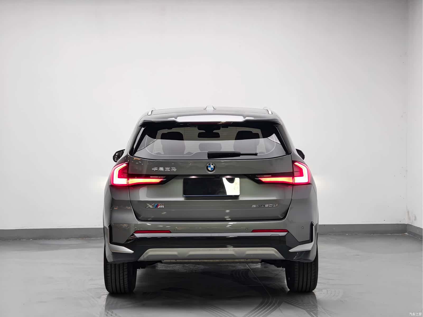 BMW X1, 2023 все фото