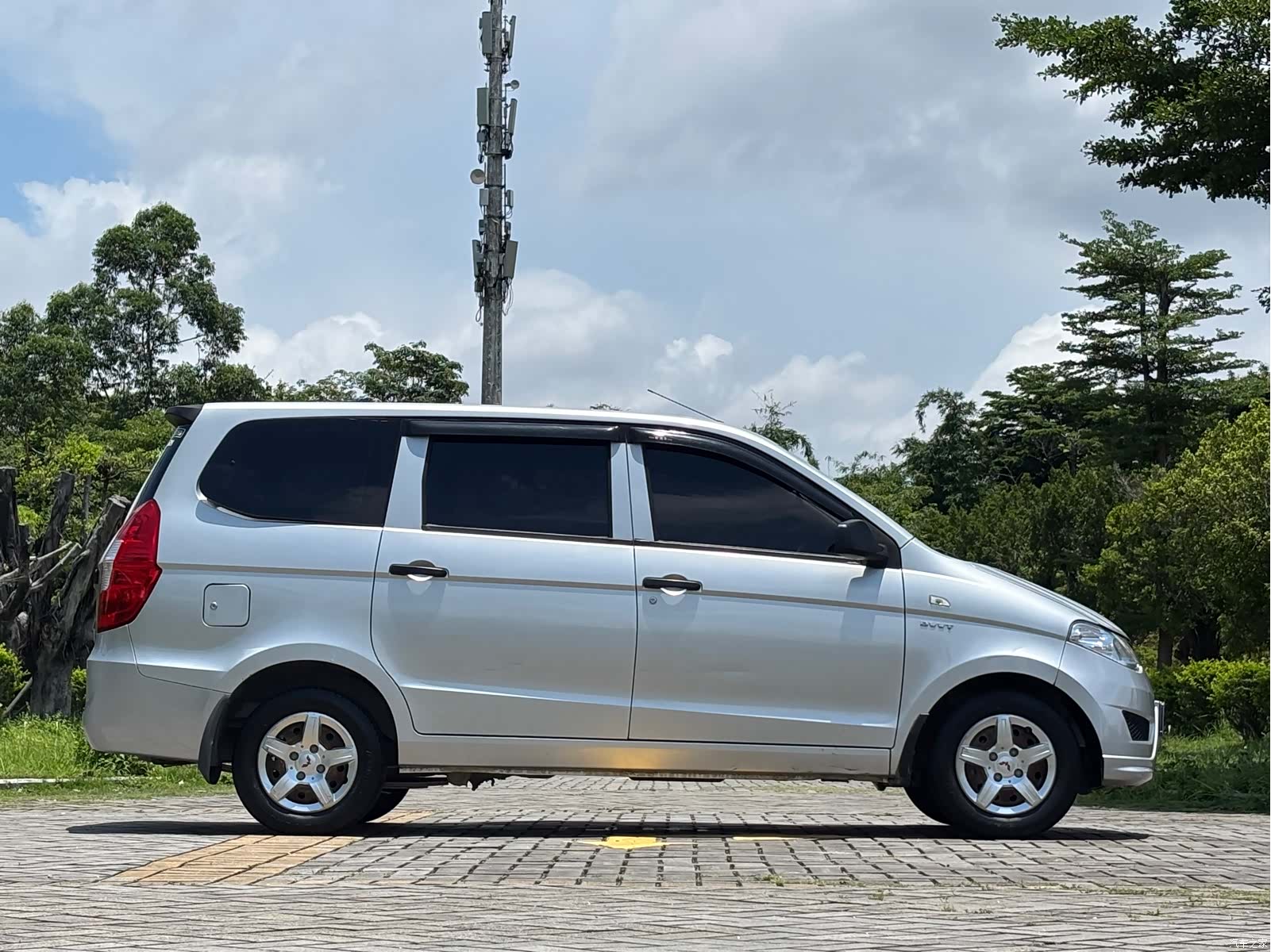 Wuling Hongguang, 2017 8
