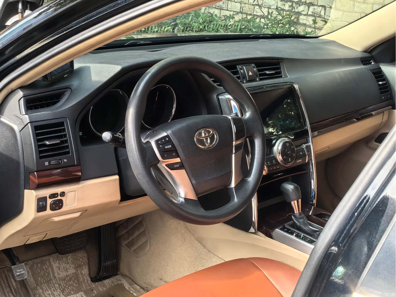 Toyota 2.5S, 2011 7