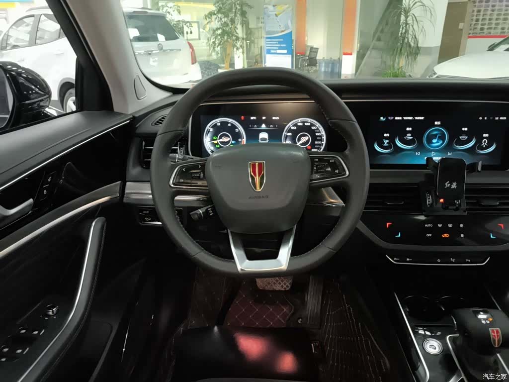 Hongqi HS5, 2022 7