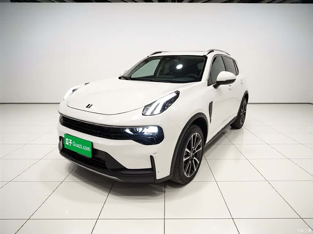 Lynk & Co 01