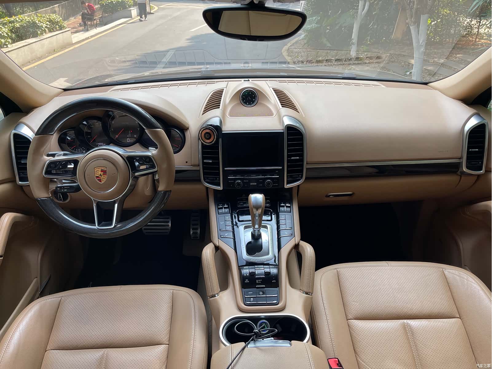 Porsche Cayenne, 2015 11