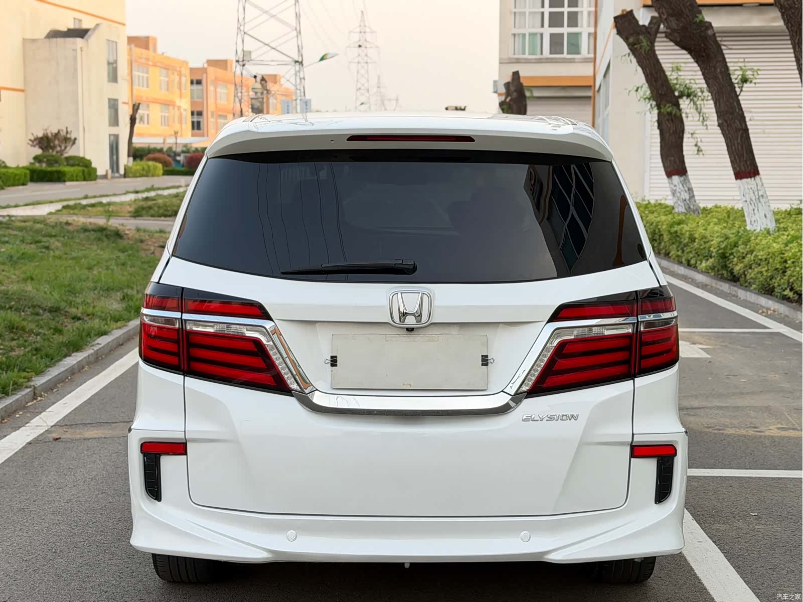 Honda Elysion, 2017 все фото
