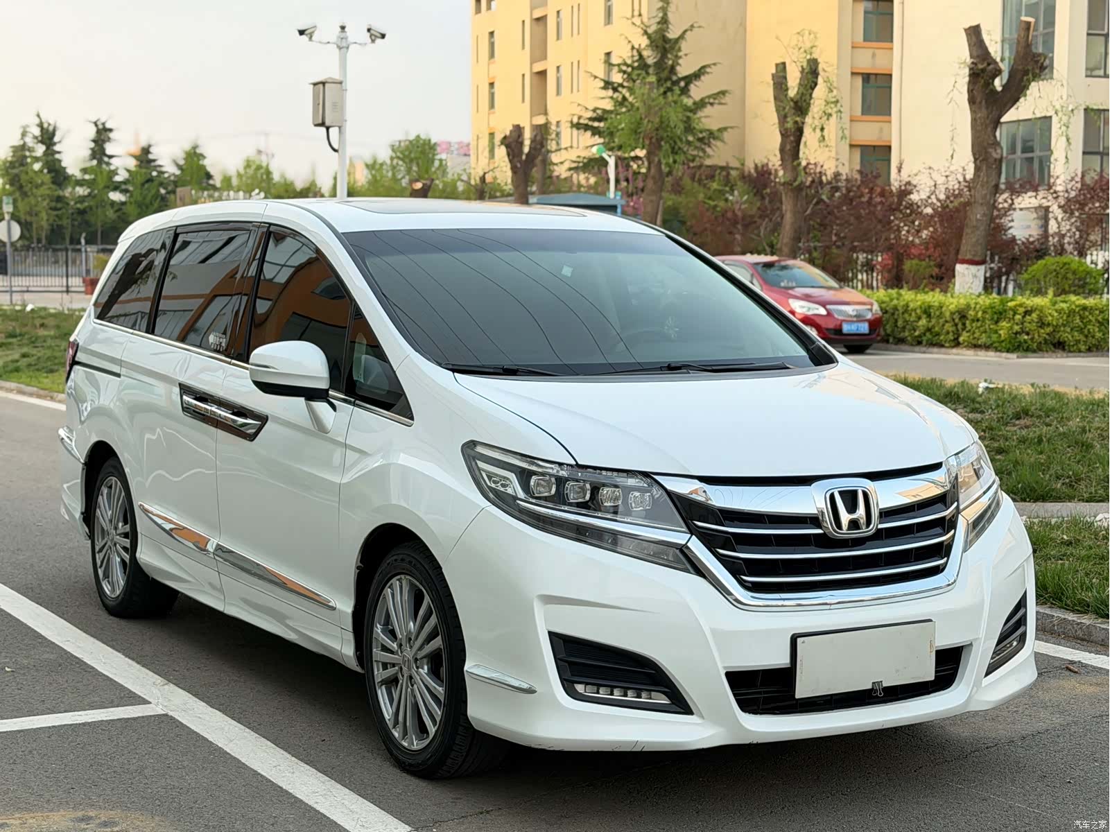 Honda Elysion, 2017 1