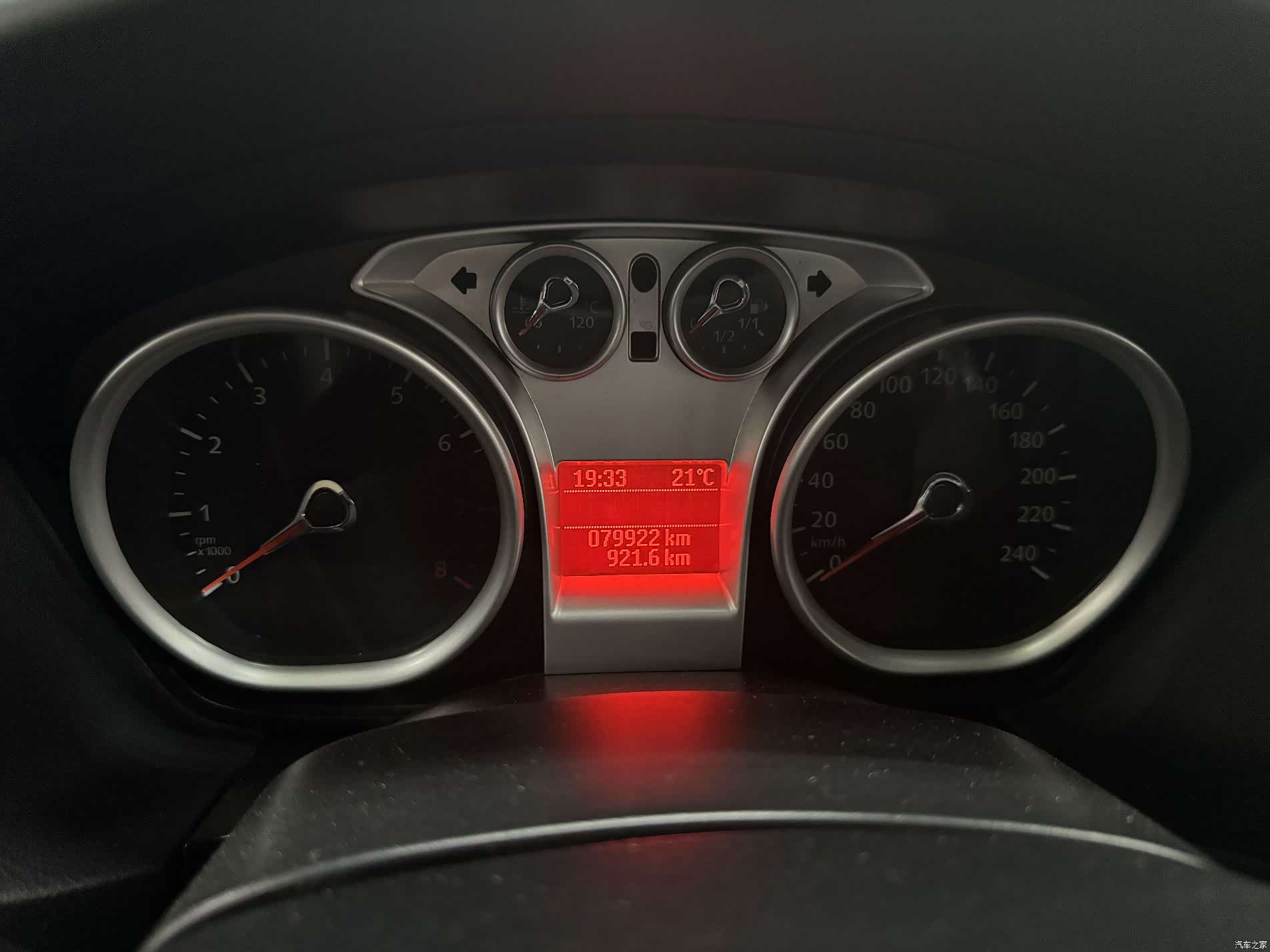 Ford Focus, 2013 8