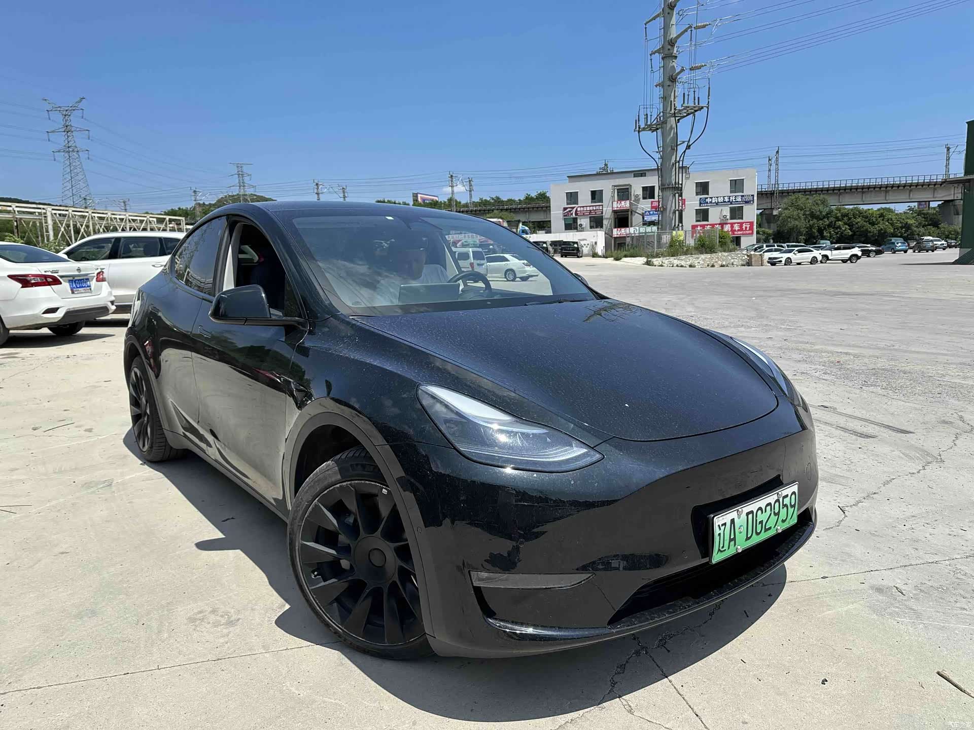 Tesla Model Y, 2023 2