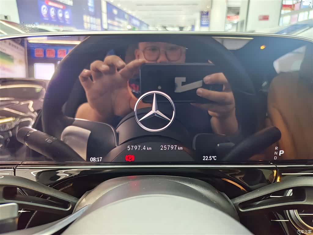 Mercedes-Benz E-Class, 2024 17