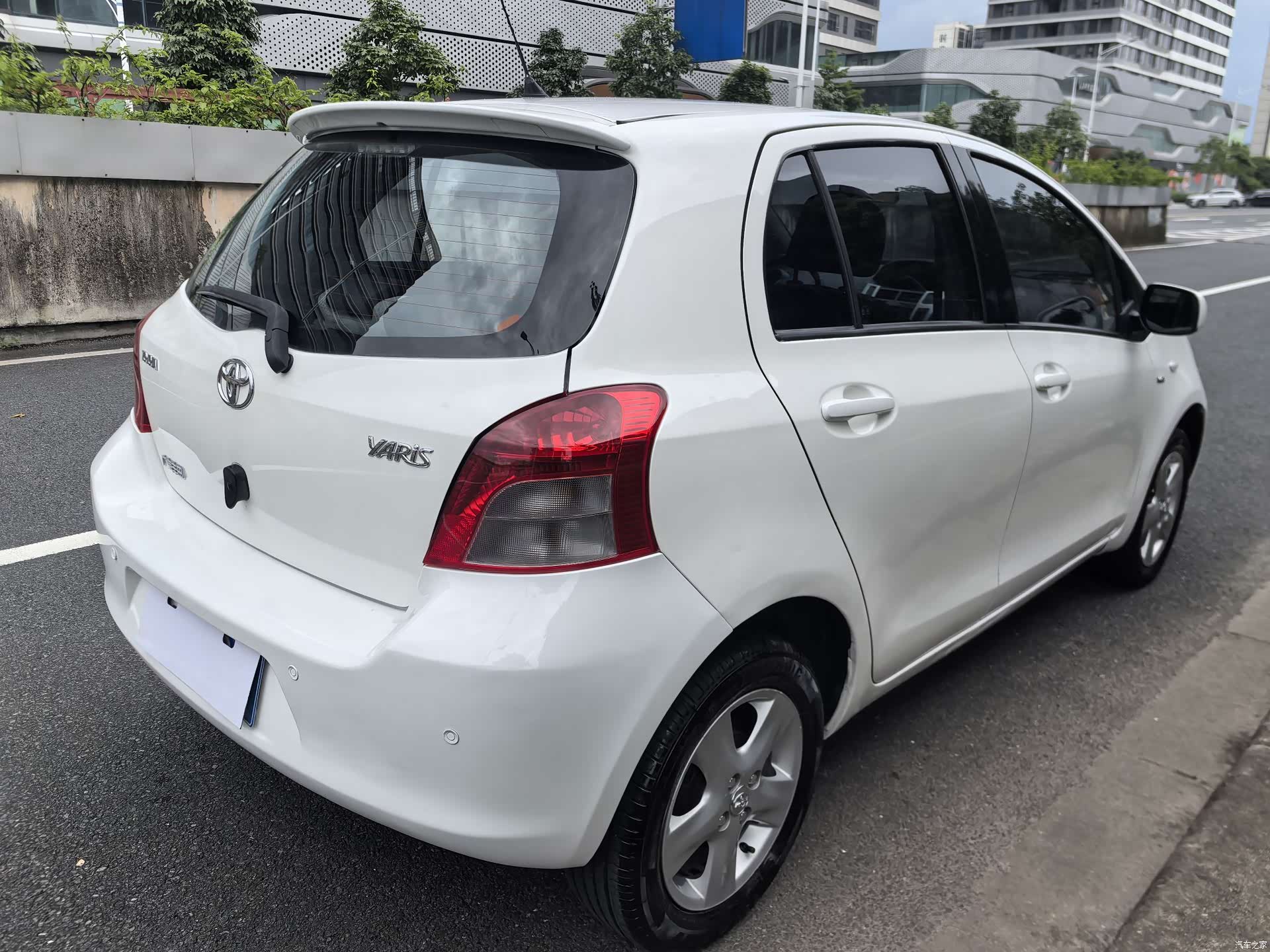 Toyota 1.6GS, 2012 6