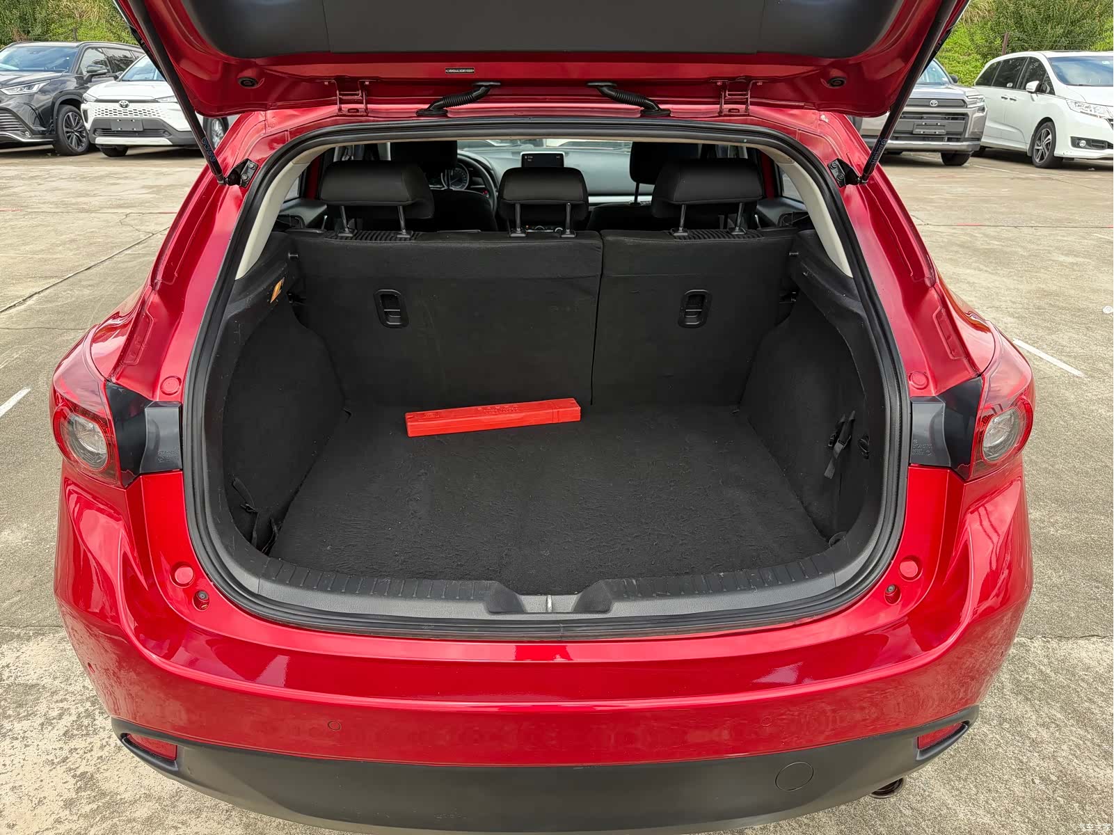 Mazda Mazda3, 2016 16