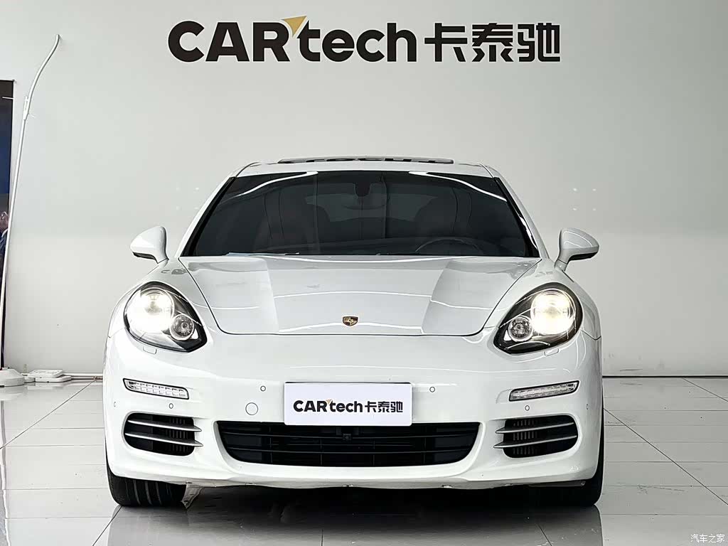 Porsche Panamera, 2015 3