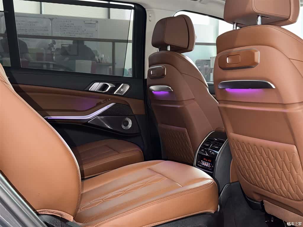 BMW X7, 2023 10