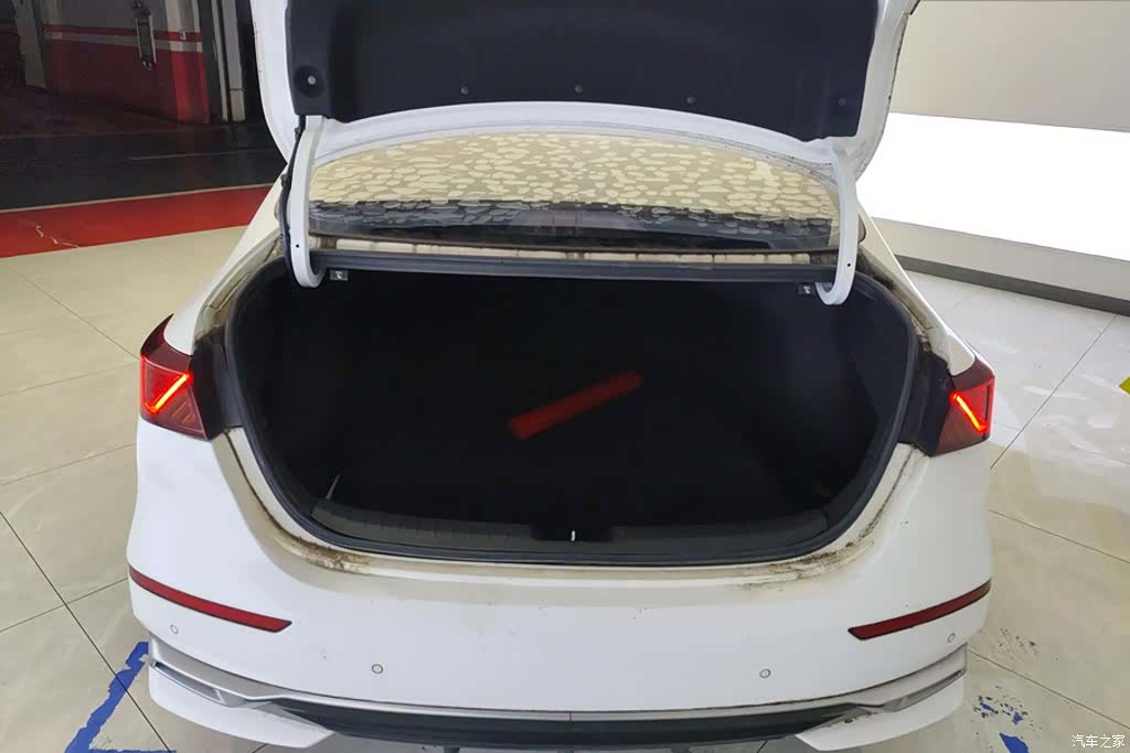 Kia K3, 2021 4