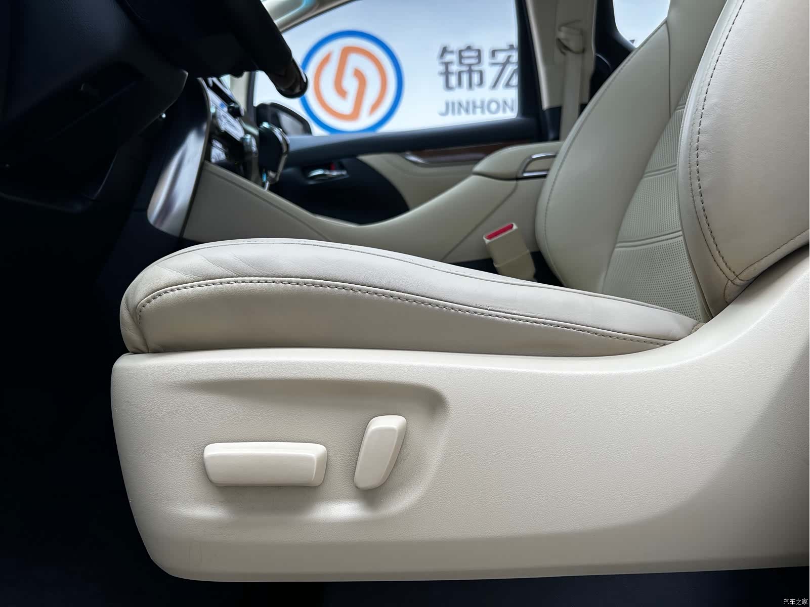 Toyota Alphard, 2015 6