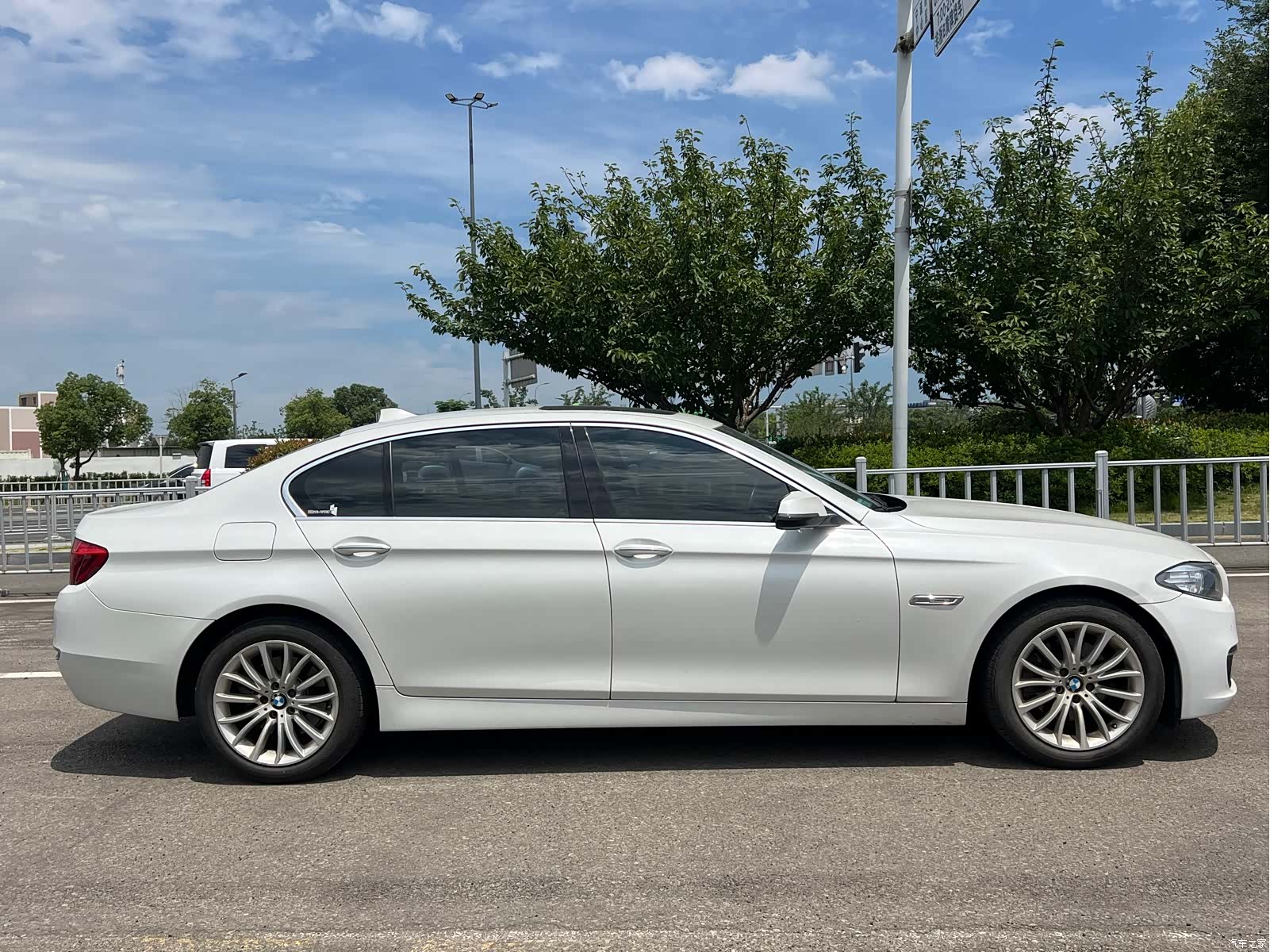 BMW 5 Series, 2015 15