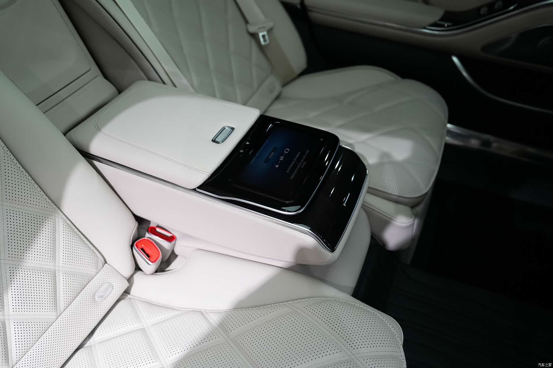 Maybach S-Class, 2026 29