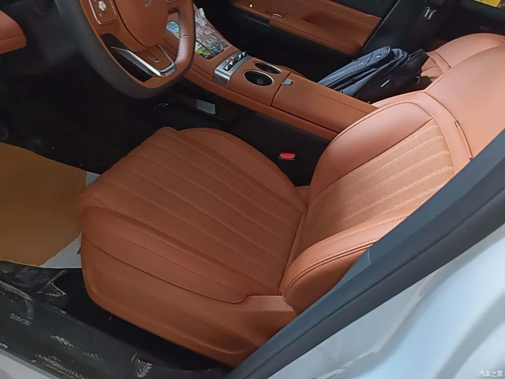 Jetour L7, 2026 11