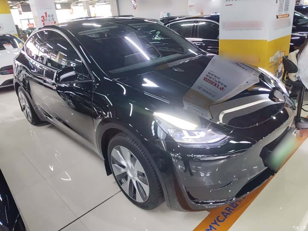 Tesla Model Y, 2023 4