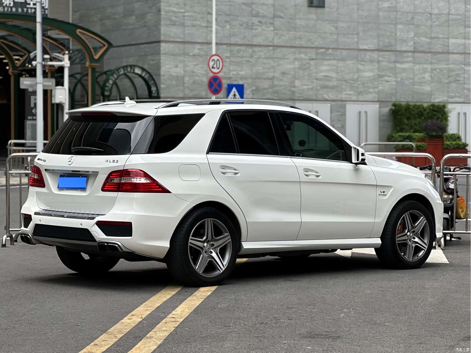 Mercedes-Benz M-Class AMG, 2016 20