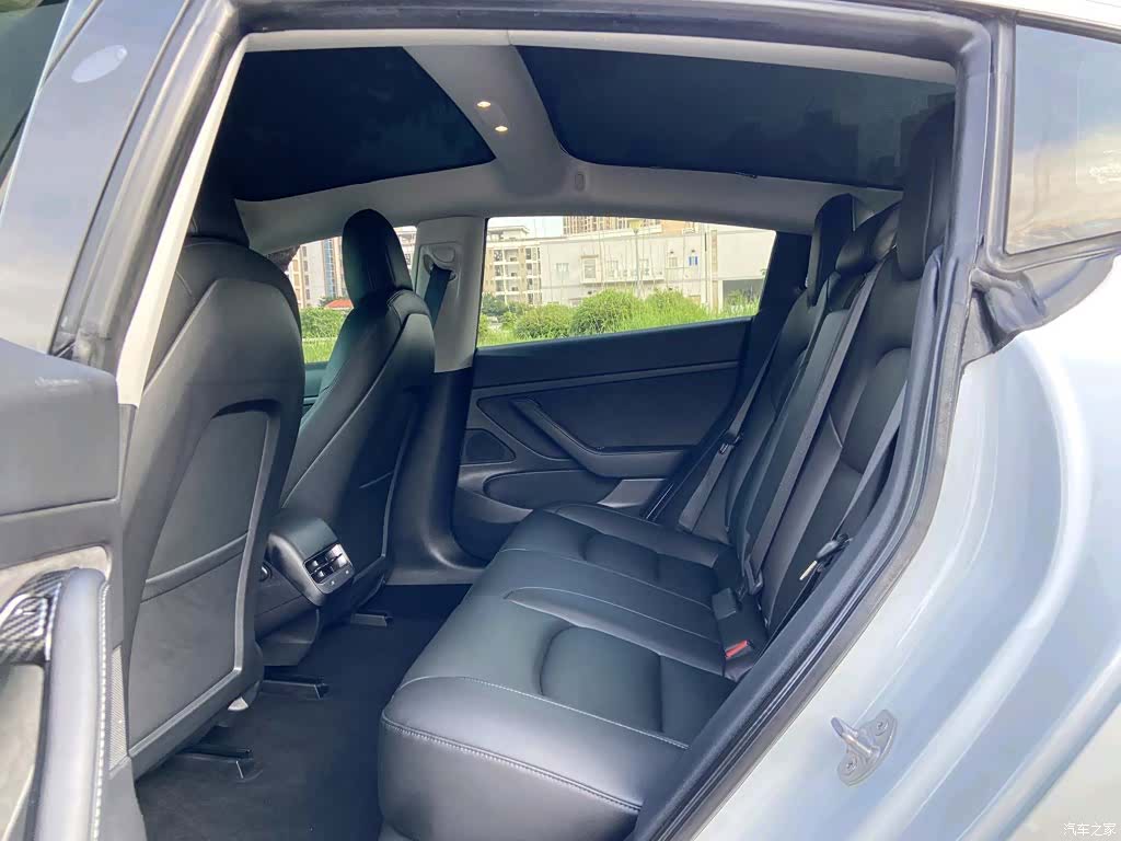 Tesla Model 3, 2020 8