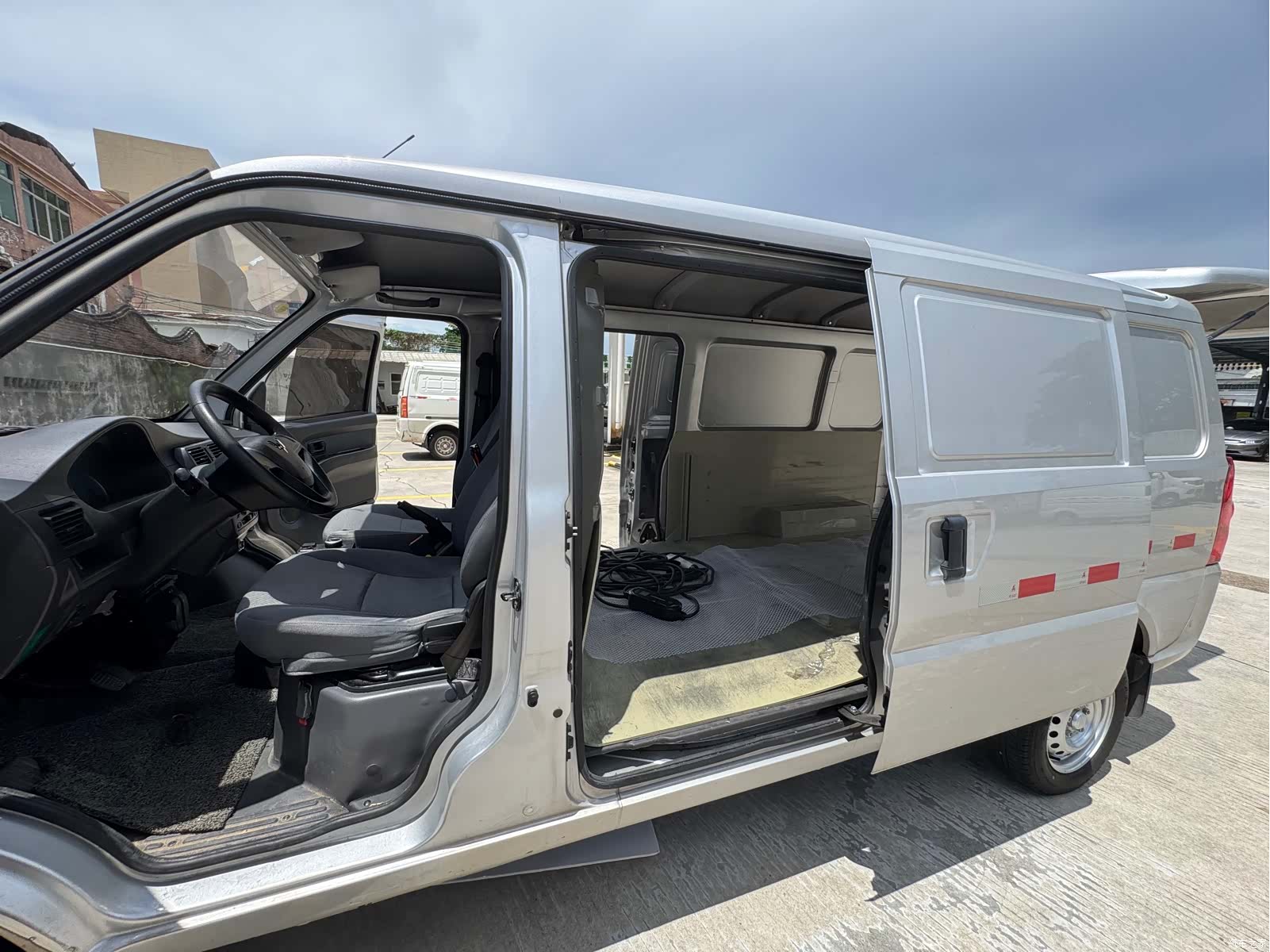 Wuling EV50, 2025 14