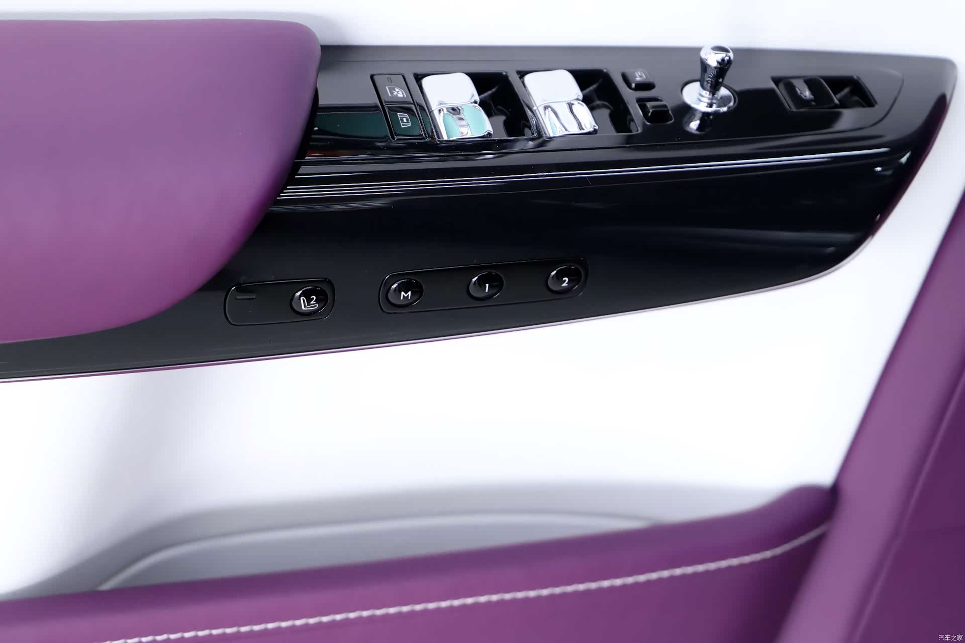 Rolls-Royce Phantom, 2021 23