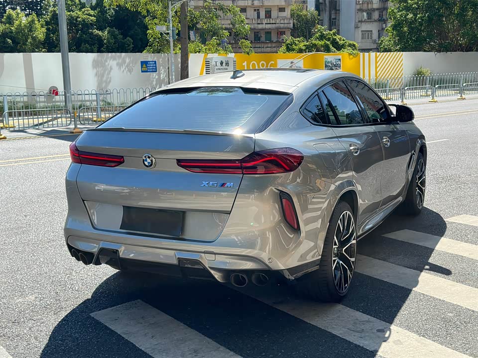 BMW X6 M